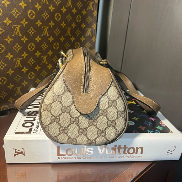 GUCCI - Picture 6 of 11